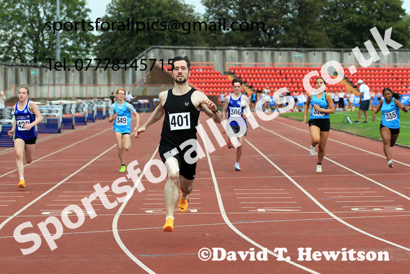 100 metres, Gateshead Tartan Games.  Photo: David T. Hewitson/Sports for All Pics